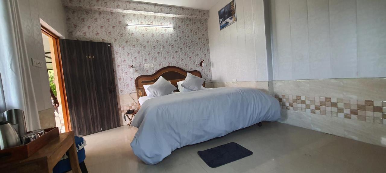 Karthik Resorts, Jeolikote Найнитал Экстерьер фото