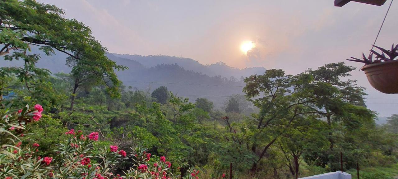 Karthik Resorts, Jeolikote Найнитал Экстерьер фото